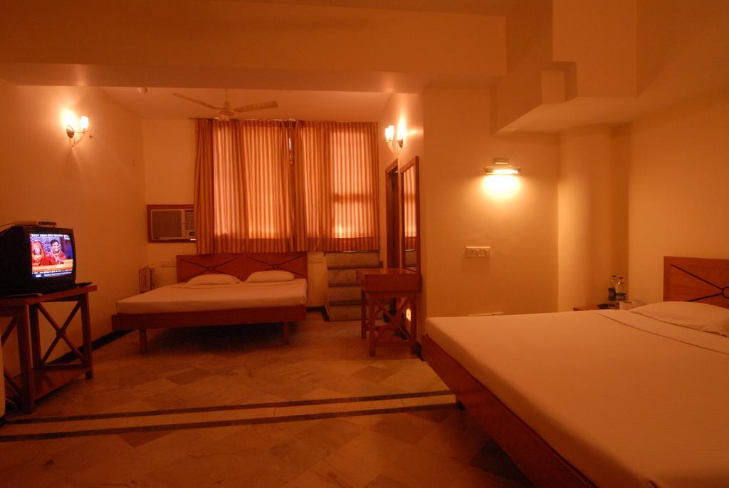 The Komfort Inn Chandīgarh Værelse billede